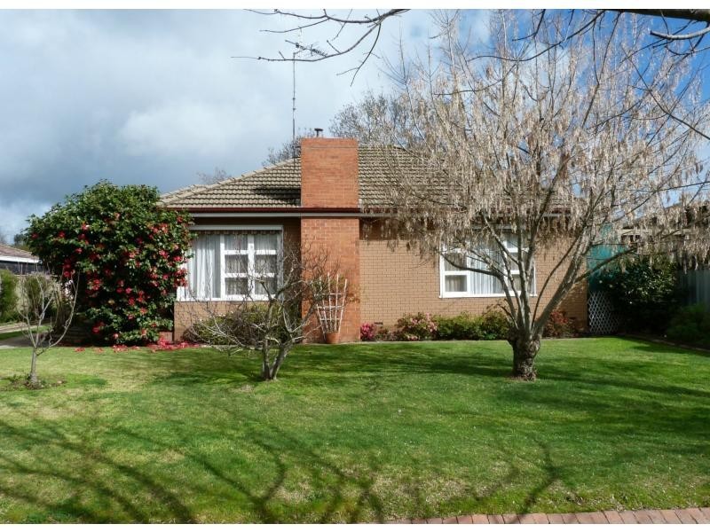 10 Charles Street, Benalla VIC 3672