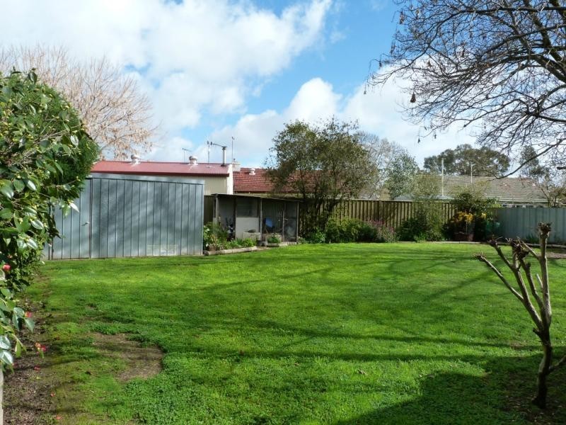 10 Charles Street, Benalla VIC 3672