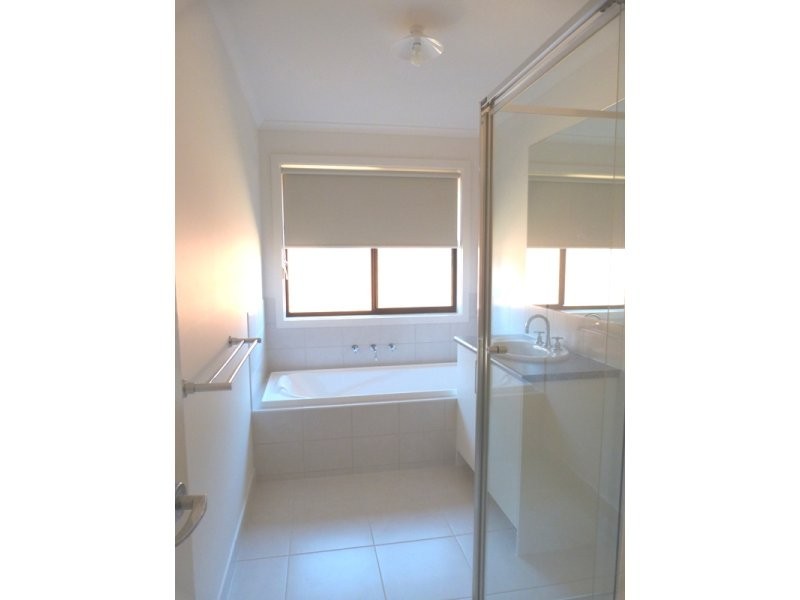 1/105 Bridge Street, Benalla VIC 3672