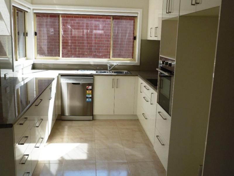 Unit 3/2 Meadows Avenue, Benalla VIC 3672