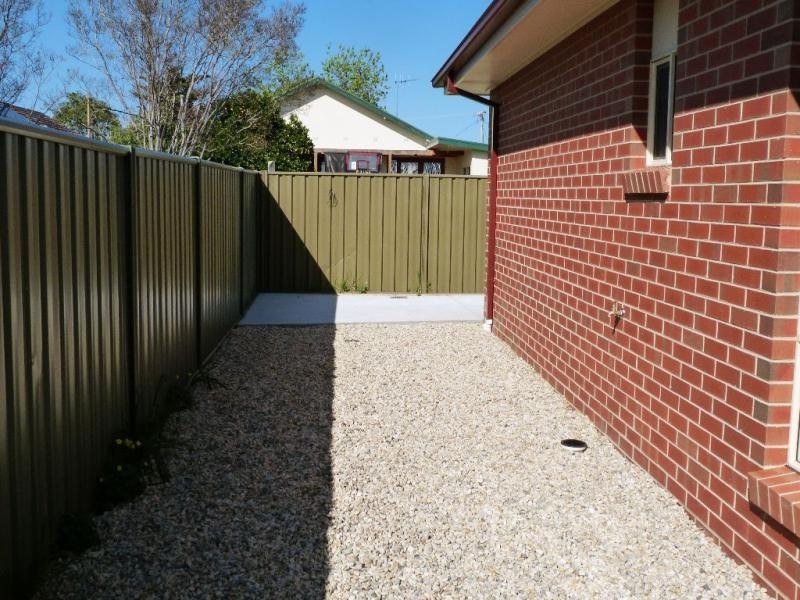 Unit 3/2 Meadows Avenue, Benalla VIC 3672