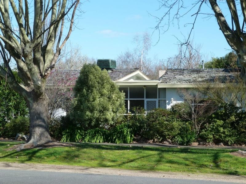 102 Arundel Street, Benalla VIC 3672