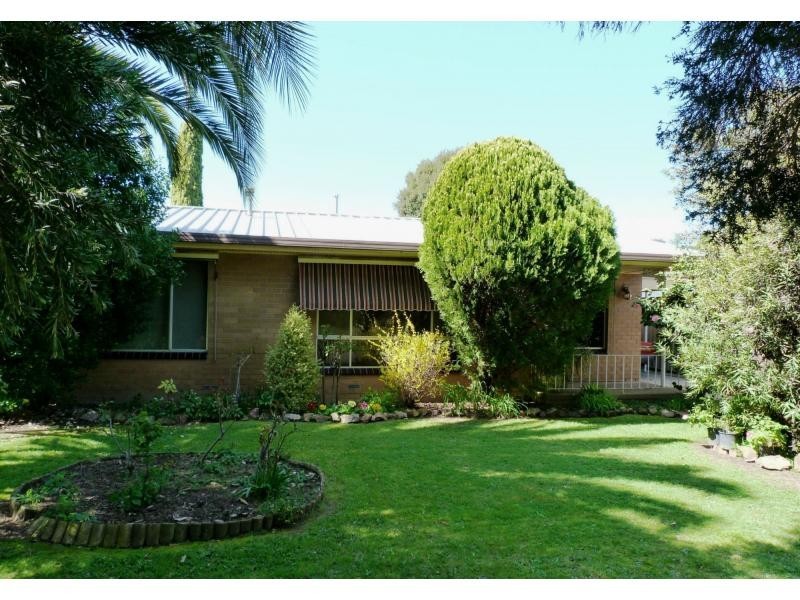 5 Psaltis Parade, Benalla VIC 3672