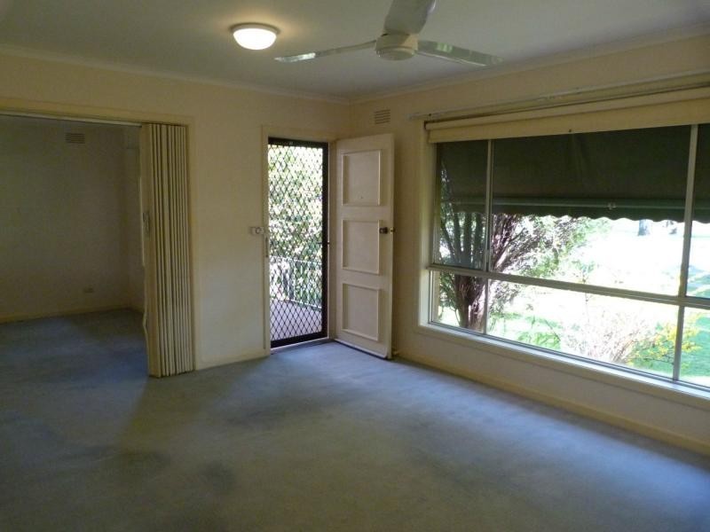 5 Psaltis Parade, Benalla VIC 3672