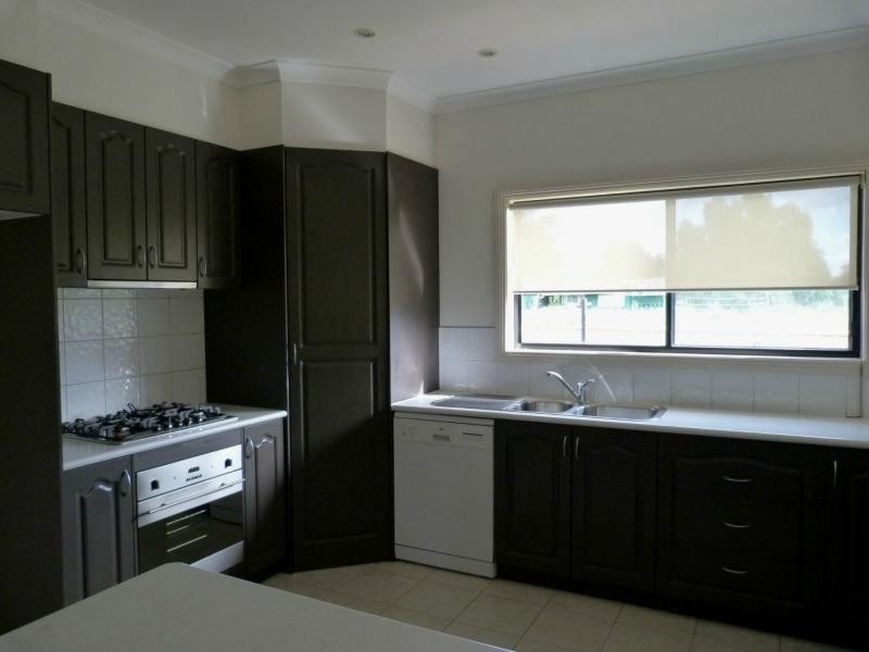 11 Robinson Court, Benalla VIC 3672