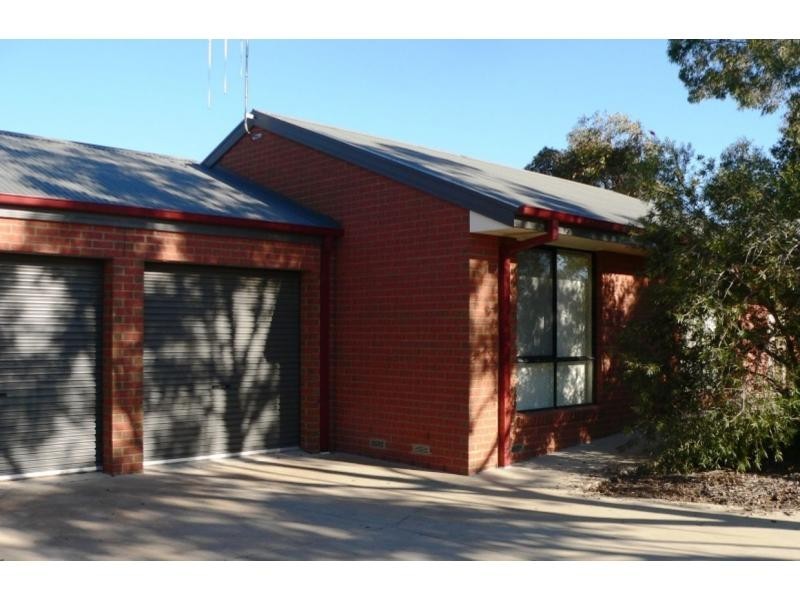 Unit 1&2/1 Arundel Street, Benalla VIC 3672