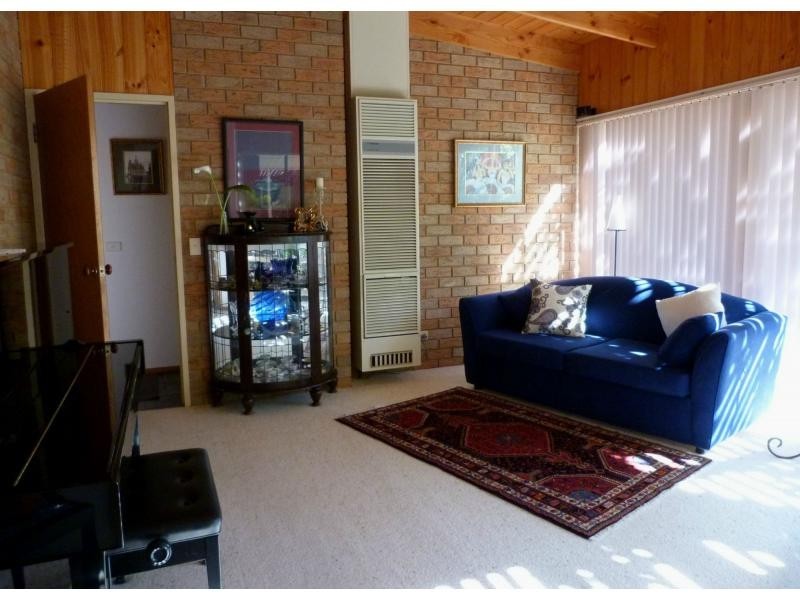 16 McConnan Street, Benalla VIC 3672