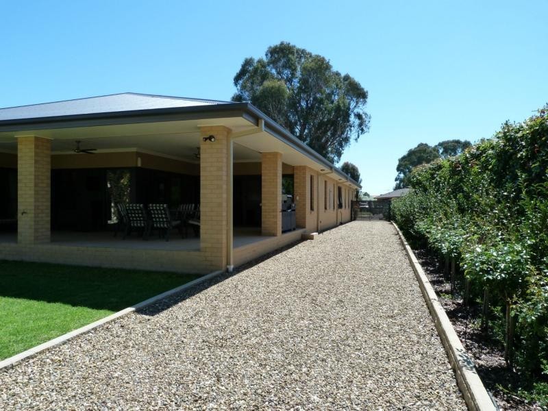 20 River Gum Avenue, Benalla VIC 3672