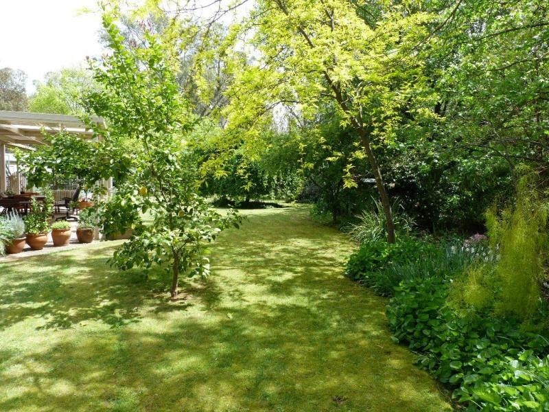 8 Noarana Drive, Benalla VIC 3672