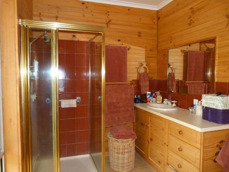 8 Noarana Drive, Benalla VIC 3672