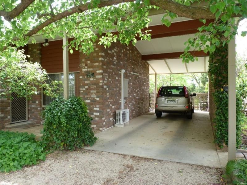 8 Noarana Drive, Benalla VIC 3672