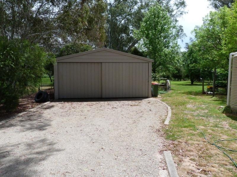 8 Noarana Drive, Benalla VIC 3672