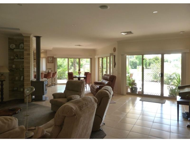 81 Willis Little Drive, Benalla VIC 3672