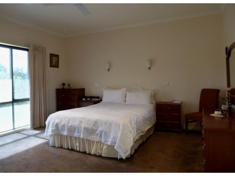 81 Willis Little Drive, Benalla VIC 3672