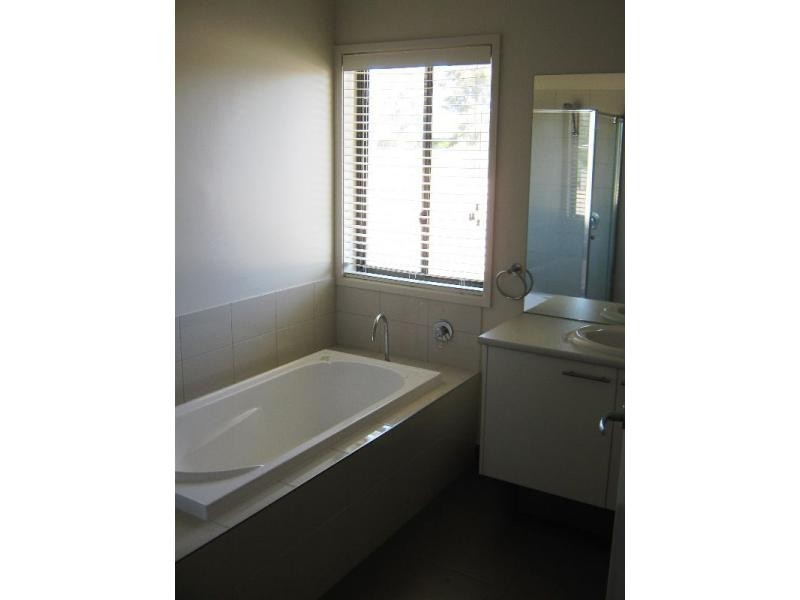 9 Stapleton Court, Benalla VIC 3672