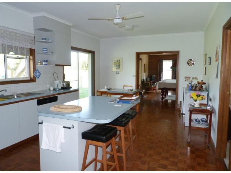 57 Kealy Road, Benalla VIC 3672