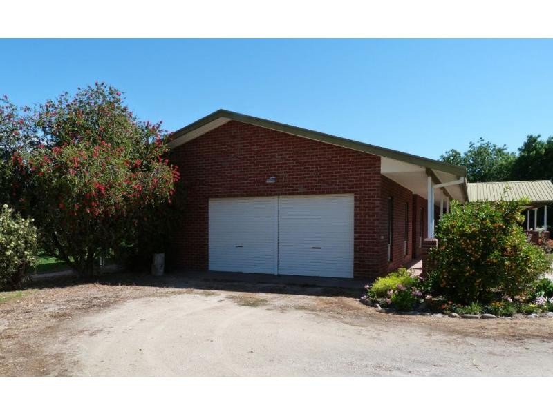 57 Kealy Road, Benalla VIC 3672