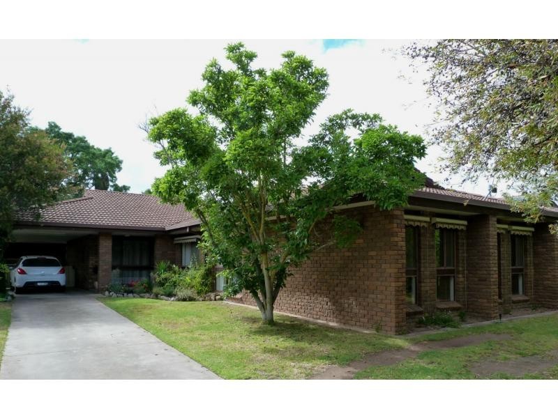 45 Monds Avenue, Benalla VIC 3672