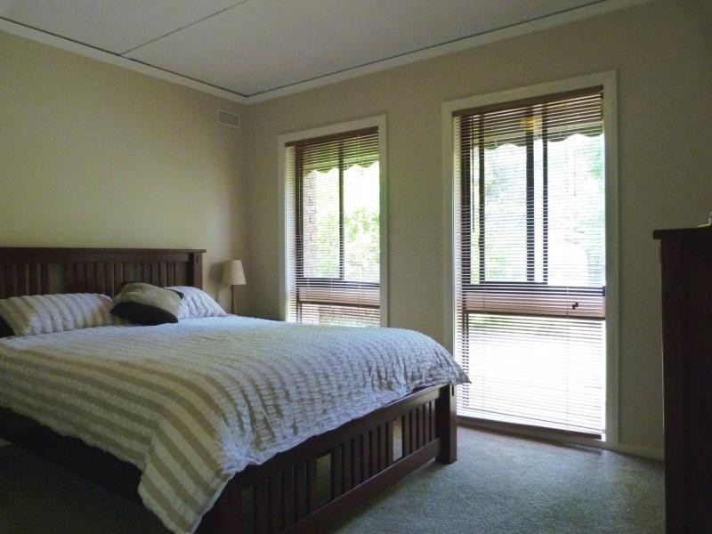 45 Monds Avenue, Benalla VIC 3672