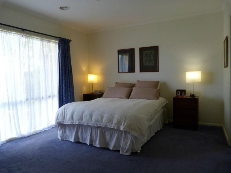 8 Monash Drive, Benalla VIC 3672