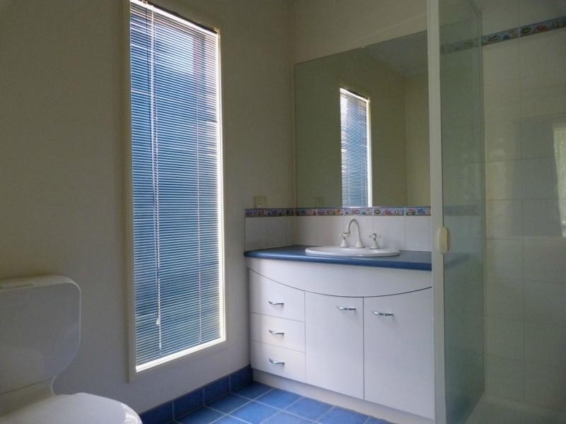 8 Monash Drive, Benalla VIC 3672