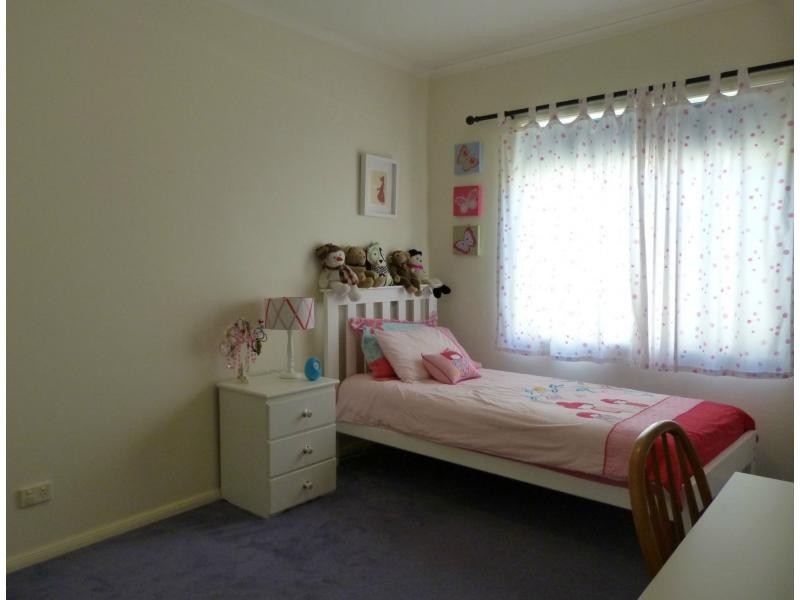 8 Monash Drive, Benalla VIC 3672