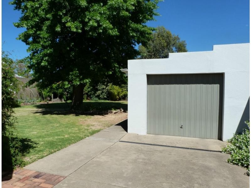 20 Dunn Street, Benalla VIC 3672