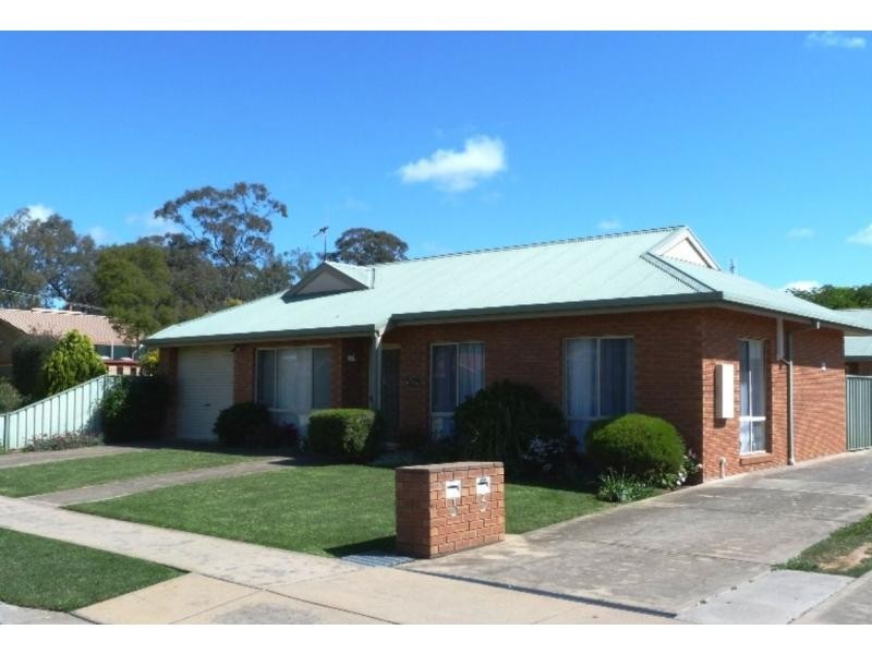 1/148 Waller Street, Benalla VIC 3672