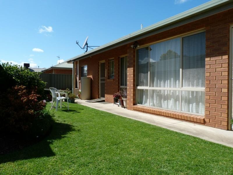 1/148 Waller Street, Benalla VIC 3672