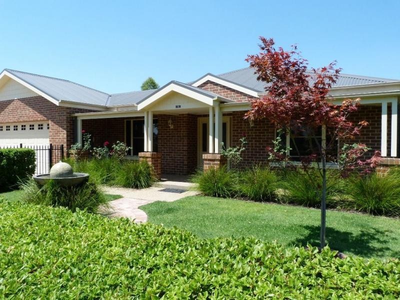 19 Olivers Road, Benalla VIC 3672