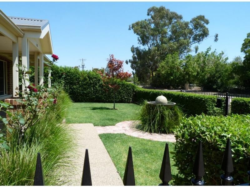 19 Olivers Road, Benalla VIC 3672