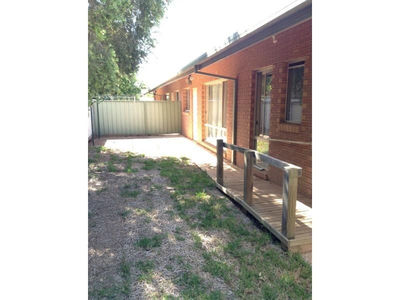 2/148 Waller Street, Benalla VIC 3672