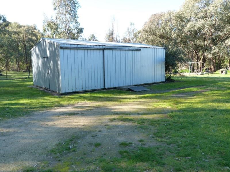 137 Tulley Road, Lima East VIC 3673