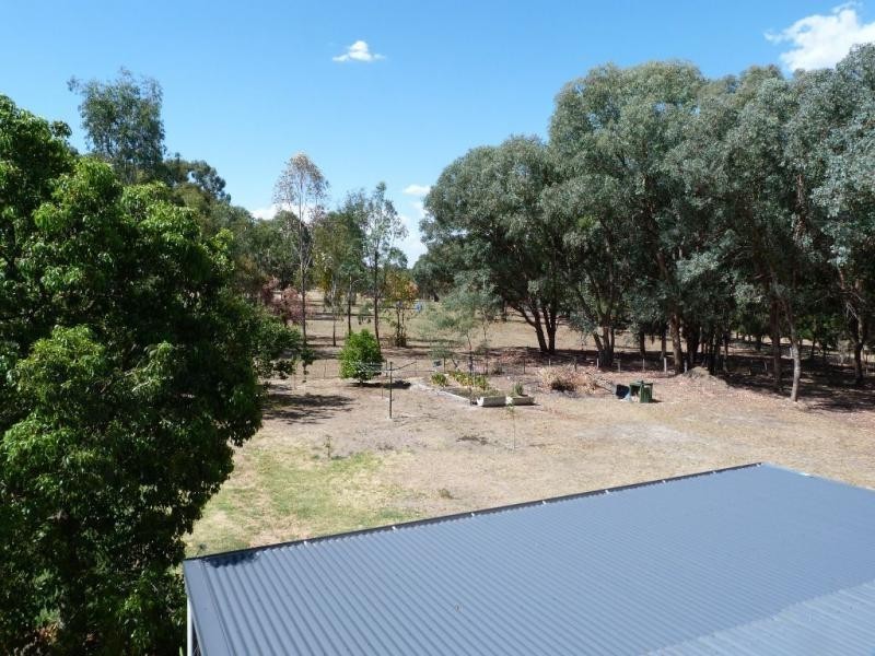 137 Tulley Road, Lima East VIC 3673