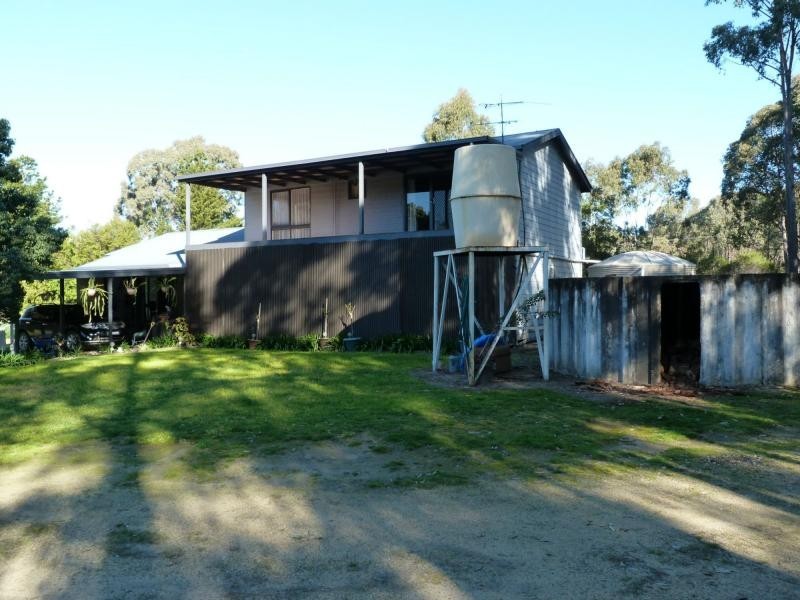 137 Tulley Road, Lima East VIC 3673
