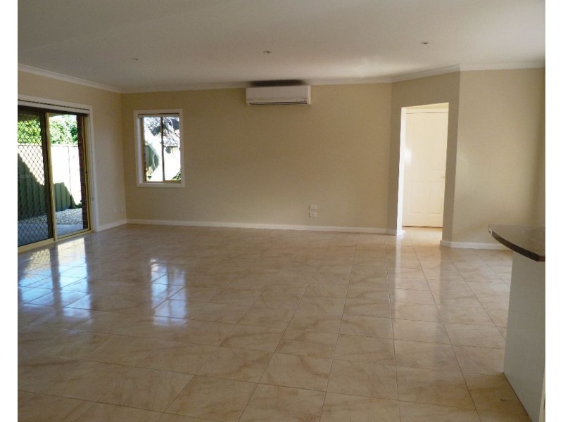 3/2 Meadows Avenue, Benalla VIC 3672