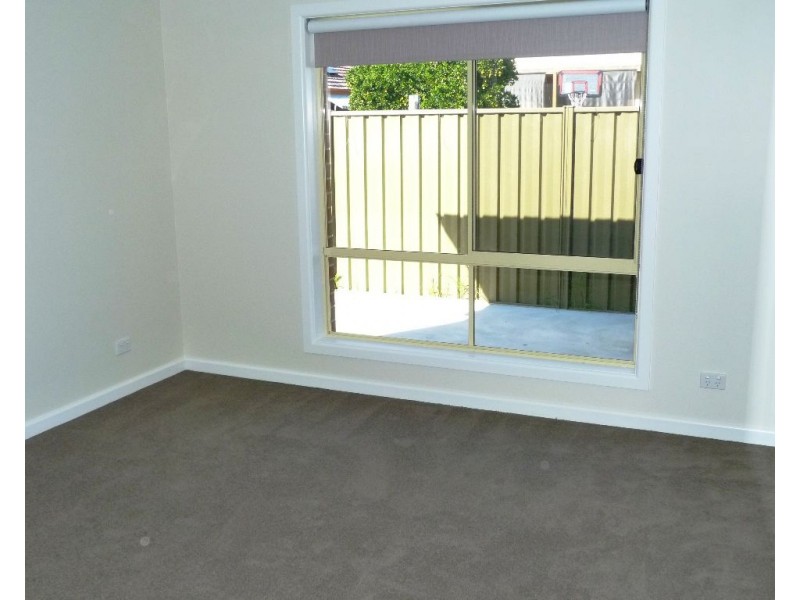 3/2 Meadows Avenue, Benalla VIC 3672