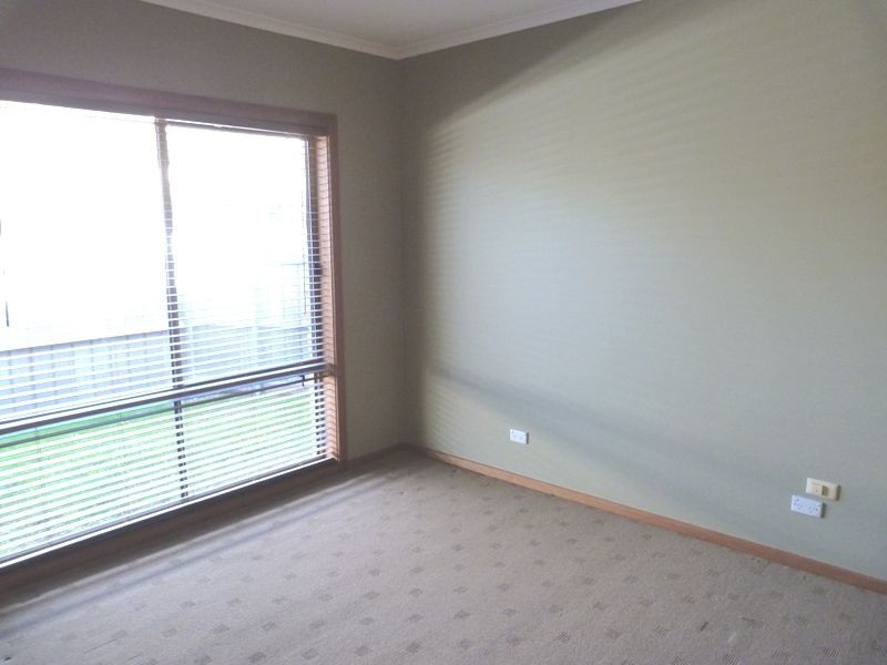 2/10 Ledger Court, Benalla VIC 3672