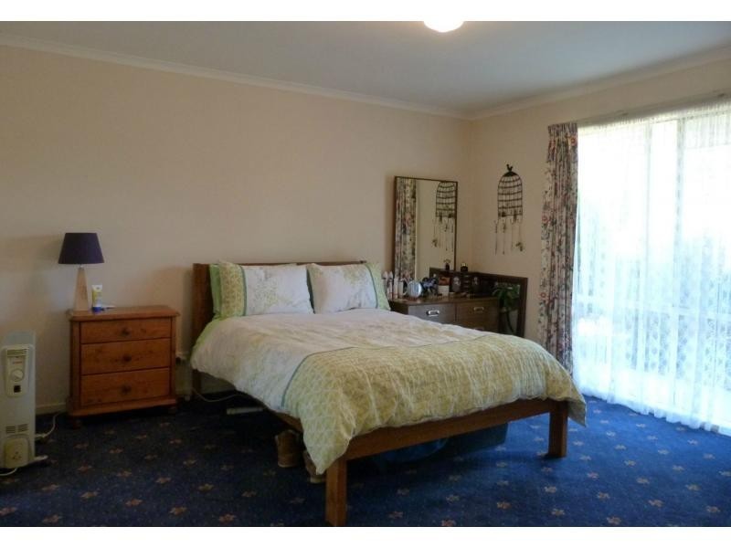 74 Willis Little Drive, Benalla VIC 3672