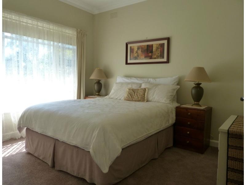 10 Melrose Street, Benalla VIC 3672