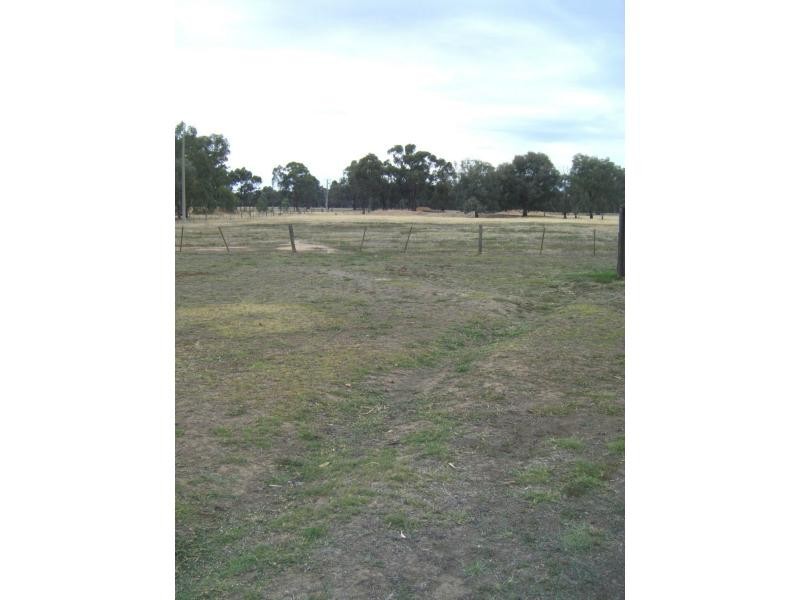 64 High Street, Benalla VIC 3672