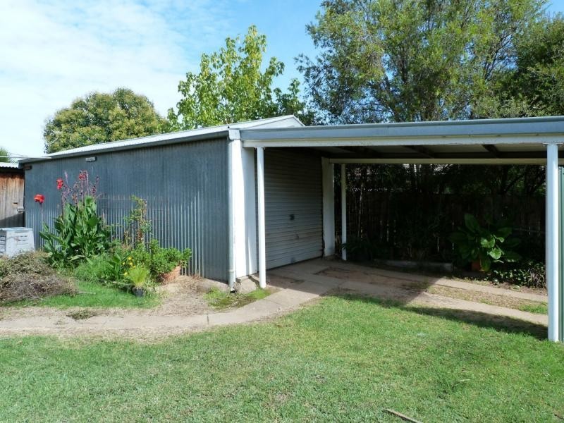 2 Ross Court, Benalla VIC 3672