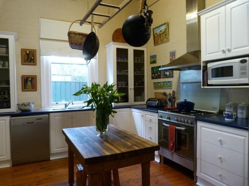 27 Barkly Street, Benalla VIC 3672