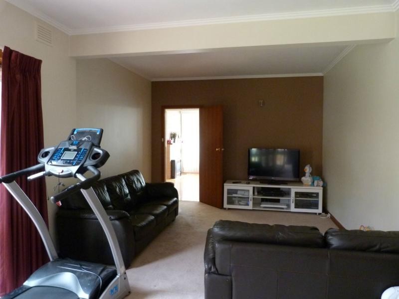 10 Quantrill Avenue, Benalla VIC 3672