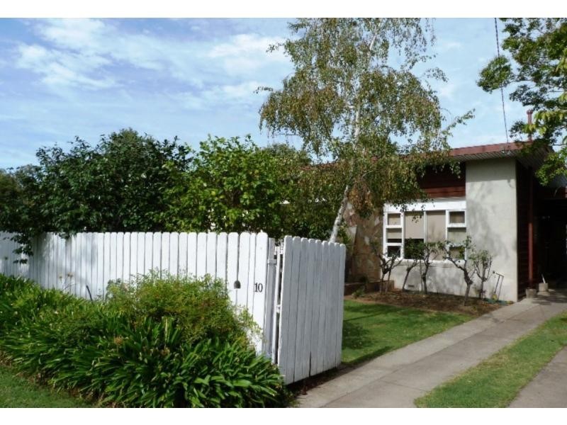 10 Quantrill Avenue, Benalla VIC 3672