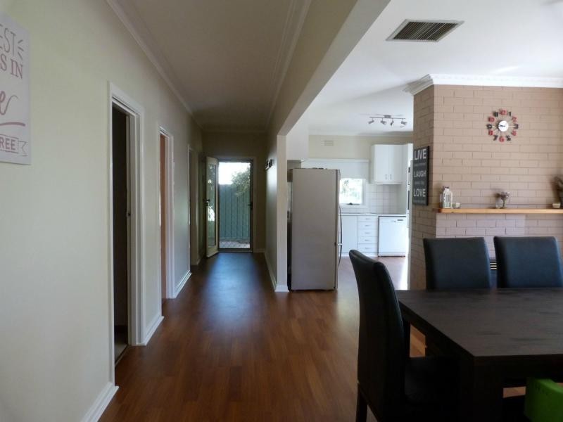 10 Quantrill Avenue, Benalla VIC 3672