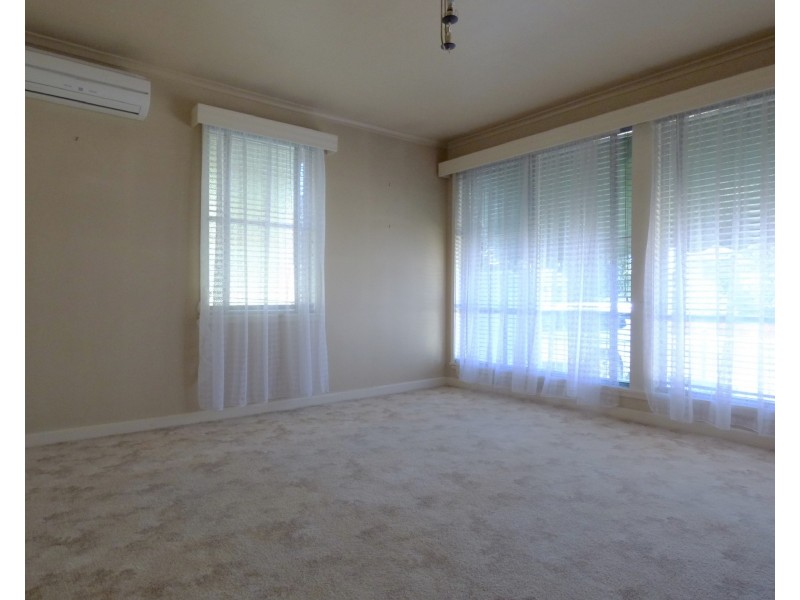 2 Ross Court, Benalla VIC 3672