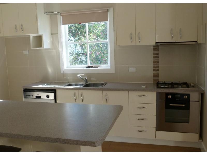 10 Tomkins Parade, Benalla VIC 3672