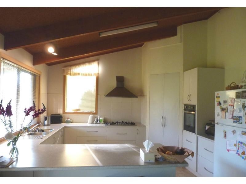 12 Kirkland Drive, Benalla VIC 3672