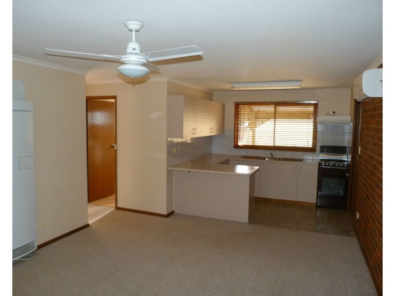 2/30 Byrne Street, Benalla VIC 3672